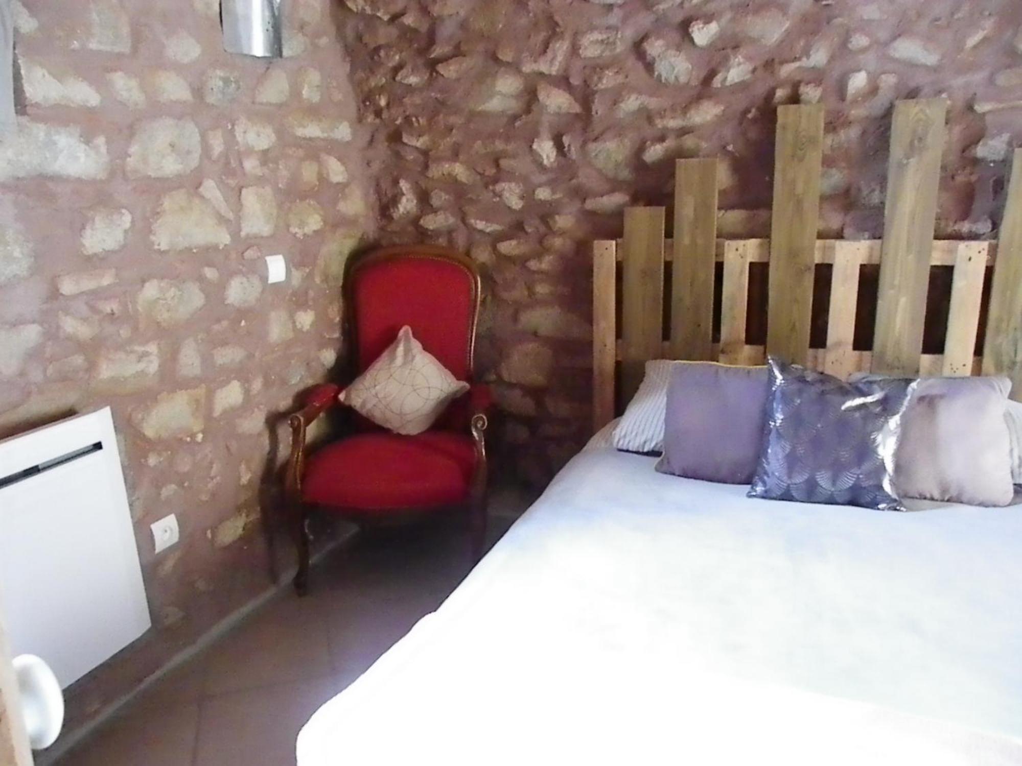Le Donjon De La Reine Margot Bed & Breakfast Beaumont  Екстериор снимка